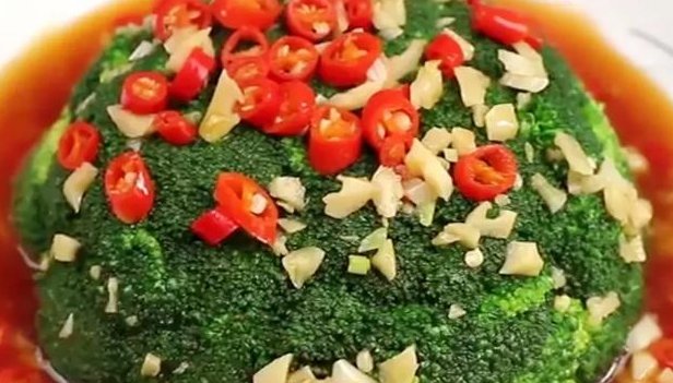  制作|其实将简单制作的家常素菜, 经过简单的摆盘, 成菜就会有高大上的感觉, 就会是一道素大菜