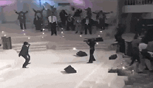 承担|如果100万让你跪下,你会承担吗?