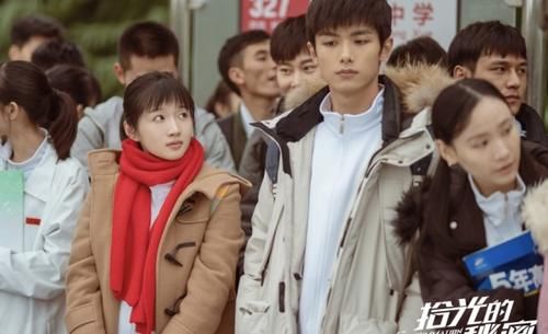  好感度|曾因主持《快本》被骂，现和赵丽颖参加综艺，好感度飙升