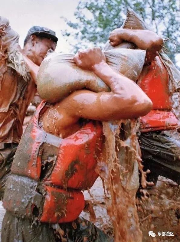  临汾|重回22年前抗洪战场，“临汾旅”打响攻坚战保卫马鞍山