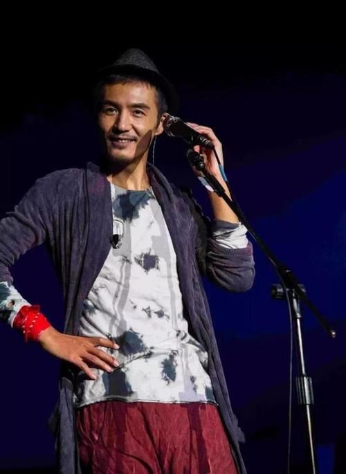  明日|明日之子胡宇桐被他气进医院，臧鸿飞这番回击惹怒网友！