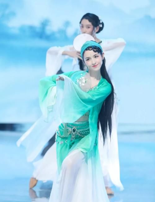  张颜齐|哇唧唧哇去陈赫火锅店刺探敌情，却被陈赫辣成“香肠嘴”