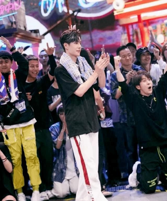  夏天|连爆两个夏天？他也太燃了吧！