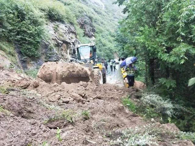  暴雨|受连续暴雨天气影响，天水多条道路通行受阻