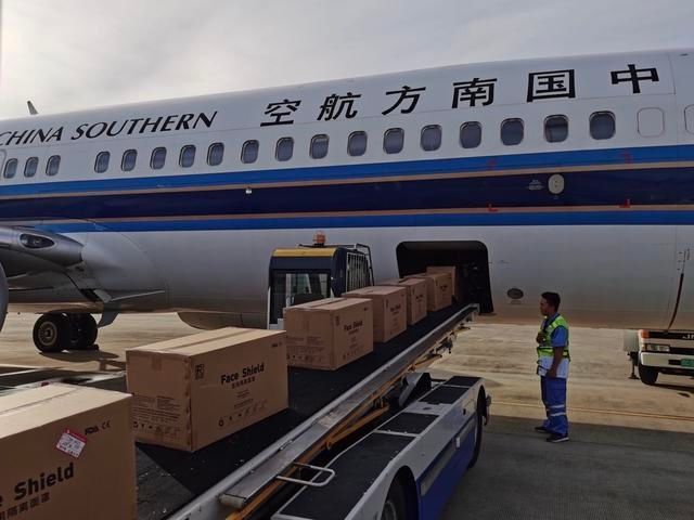  新疆|南航连续两日从广西运输5.34吨医疗物资前往新疆