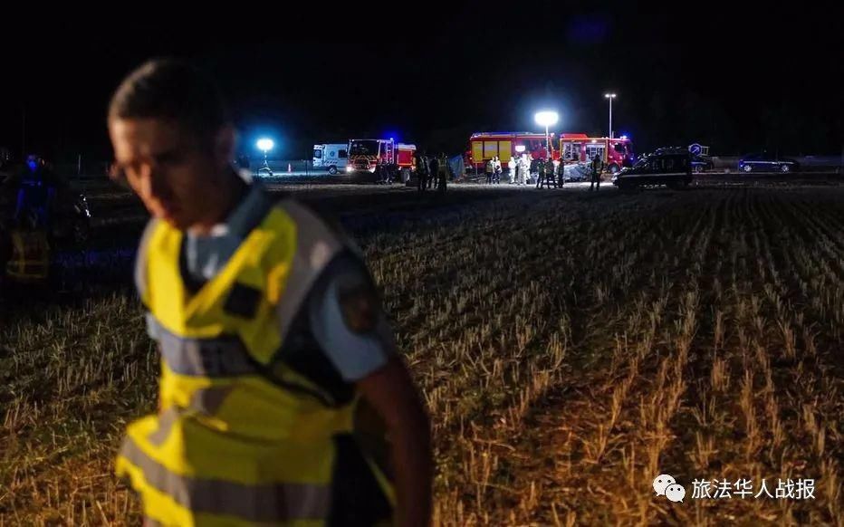  车祸|【社会】法国A7高速公路发生重大车祸！九人死伤