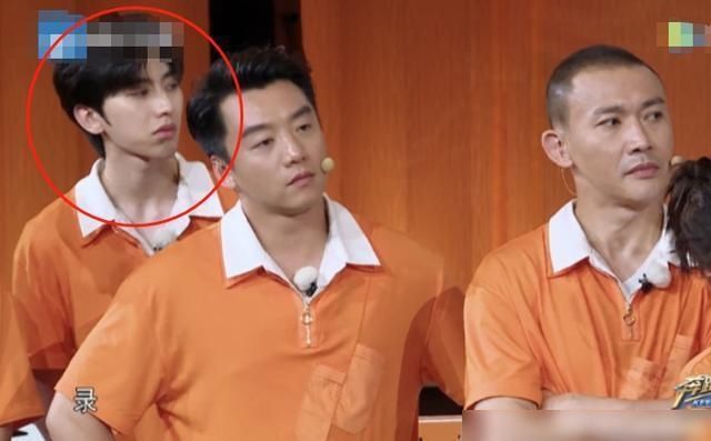  崩溃|李晨崩溃大哭时，我却注意到一旁的蔡徐坤，或许这就是感同身受吧