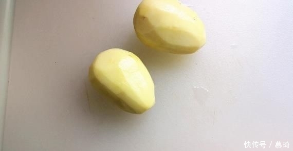  即可|夏天懒人的必备菜，凉拌土豆片，脆嫩爽口，辛辣可口，2分钟即可学会