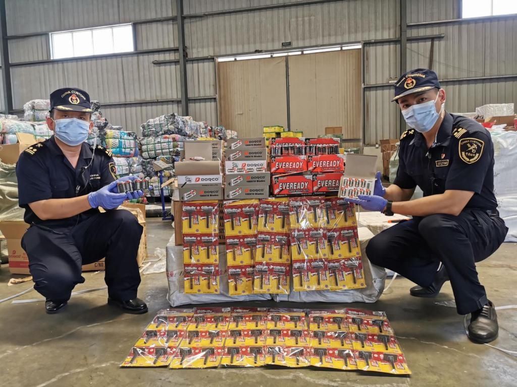 侵权|厦门海关查获 102 万件侵权日用品