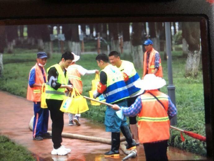  危险|《中餐厅》全体人员不顾危险也要去武汉，背后原因，让人很感动