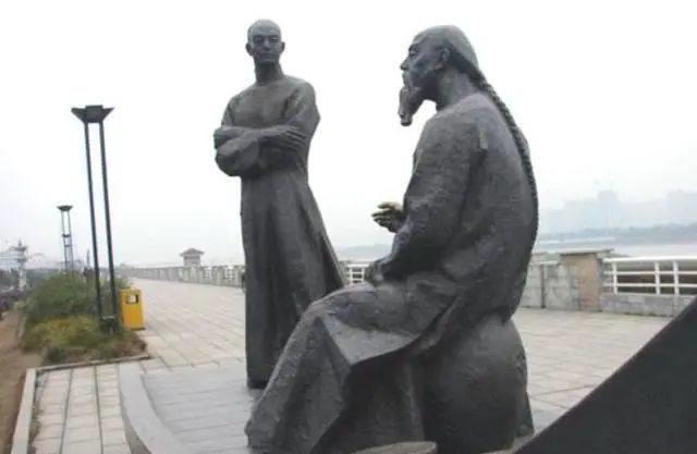 老乡|同是湘军大佬，又是湖南老表，左宗棠和曾国藩为什么会水火不容？