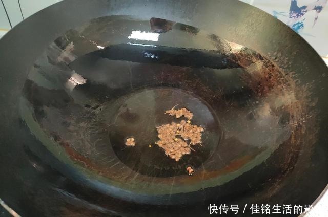 豆芽|炒豆芽最忌直接下锅,大厨教您一妙招,豆芽不出水、脆爽又入味