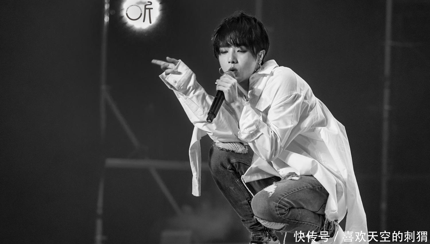  歌手|王杰现场批评华晨宇, 唱歌的两个问题, 华晨宇连连点头表示认可!