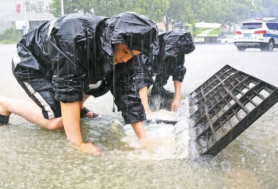 瞬间|合肥防汛抗洪的28个瞬间！