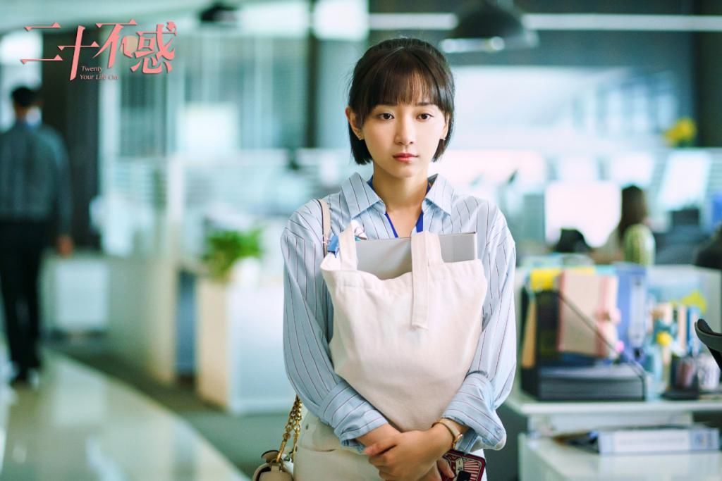 饰演|看了《二十不惑》领衔名单，再看关晓彤戏份，卜冠今才是女主吧！