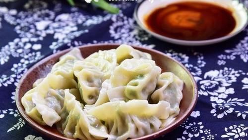 生油调饺|调饺子馅时，用生油还是熟油，和饺子馆老板学会1招，饺子更美味