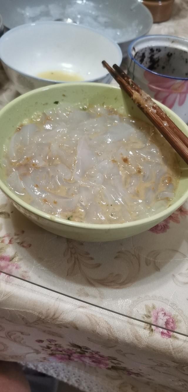  添加剂|夏天自己在家做的凉粉，干净无添加剂吃着放心。