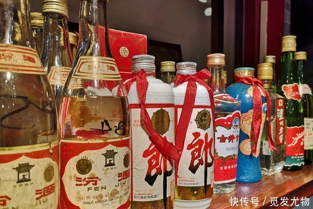 清香型|被价格“耽搁”的5款白酒,因为卖得太便宜被人贬低,懂行人才买