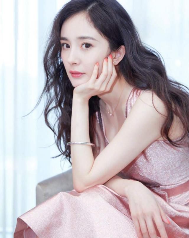  杨幂|看娱乐圈的高考分数 杨幂583，刘星365，看到周笔畅太惊讶了！