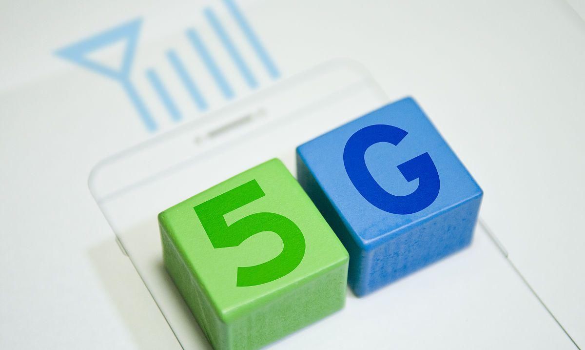  用户|5G时代！还没来，就被5G啦！运营商比工信部多出3400万5G套餐用户
