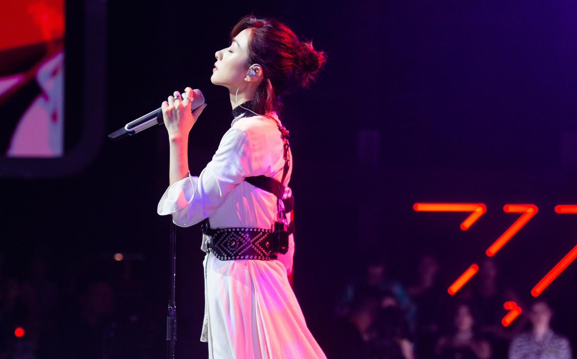  对手|《浪姐》“秋雅”被评表演过重，动作意外与对手重复，孟佳急避嫌