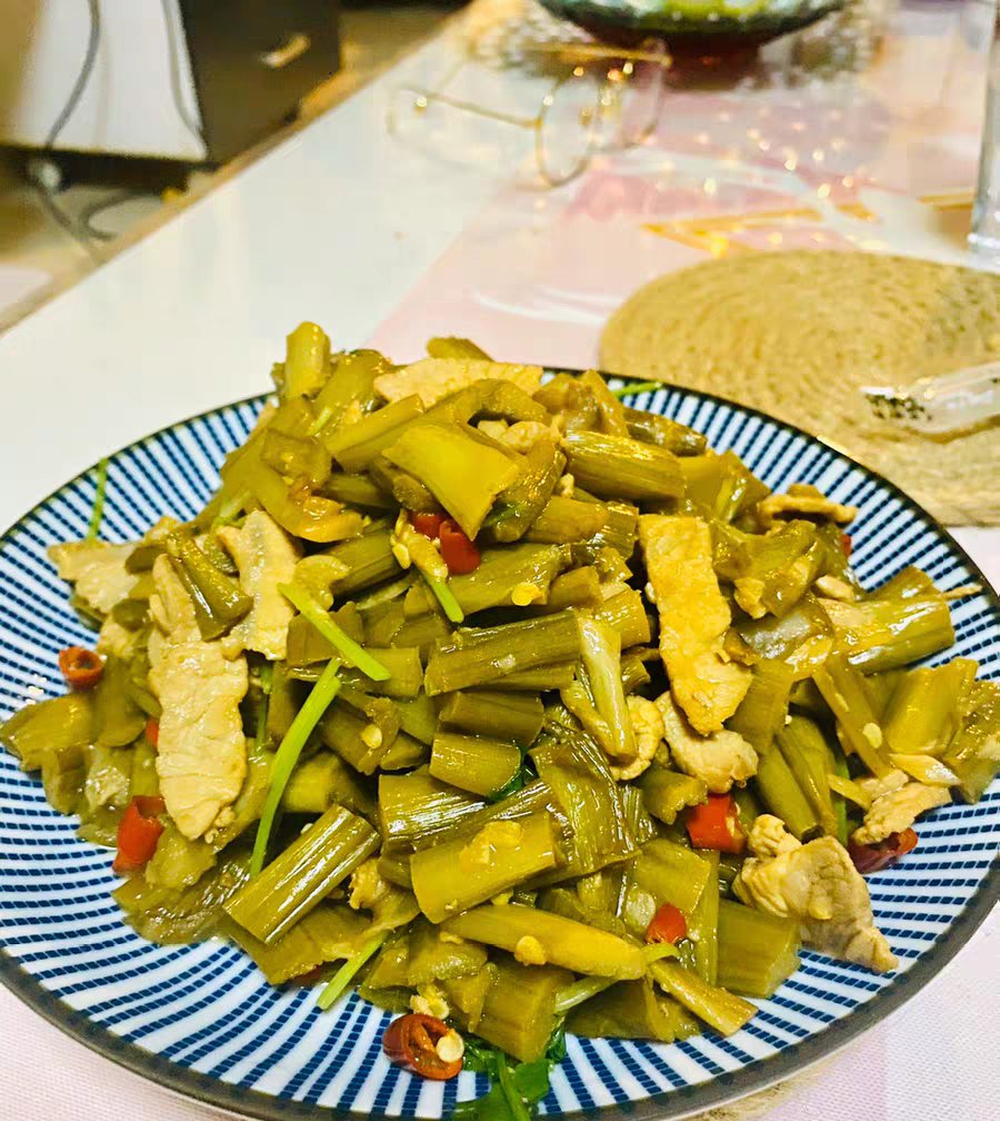  小蛮|入秋“瘦身期”，多吃此菜，开胃下饭，体重不过百，瘦出小蛮腰