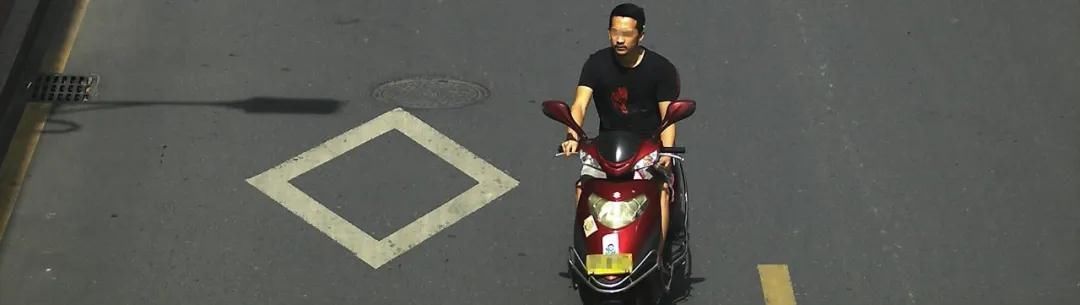  头盔|共17人！梅州大埔交警曝光新一批骑摩托不戴头盔人员