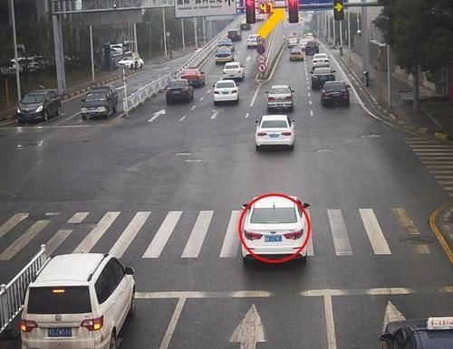 短信|汽车违章后，多长时间能收到违章短信？超过时间就不用担心了