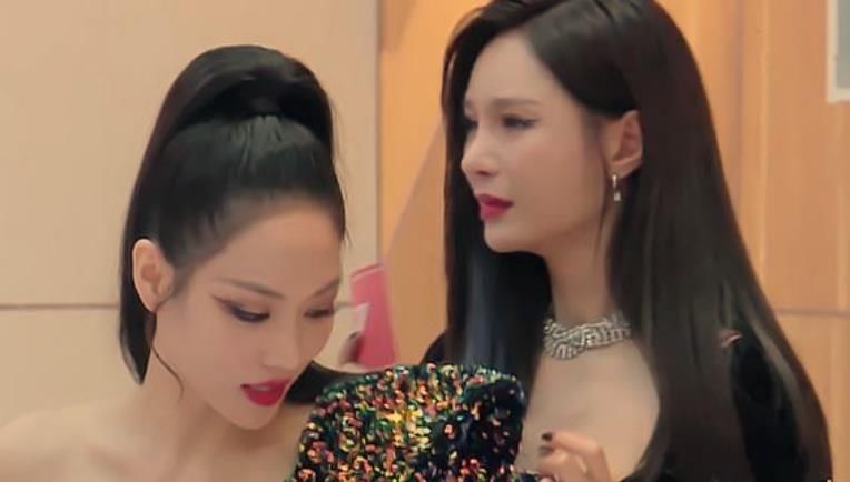  杜华|沈梦辰被淘汰出局，杜华的反应转变大，网友：难道有内幕