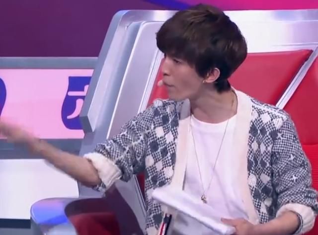  节目|郭敬明节目中公开质疑魏教授，被怼后瞬间沉默，观众响起热烈掌声