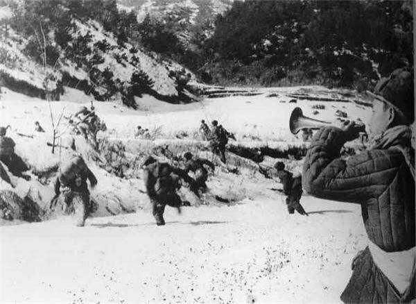 中国人|云山战役，志愿军入朝与美军第一战，歼灭第一骑兵师一个团