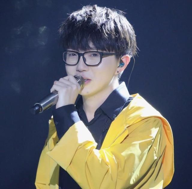  新造型|毛不易终于摆脱“肥宅脸”？新造型惊艳全场！唱作穿搭样样精通