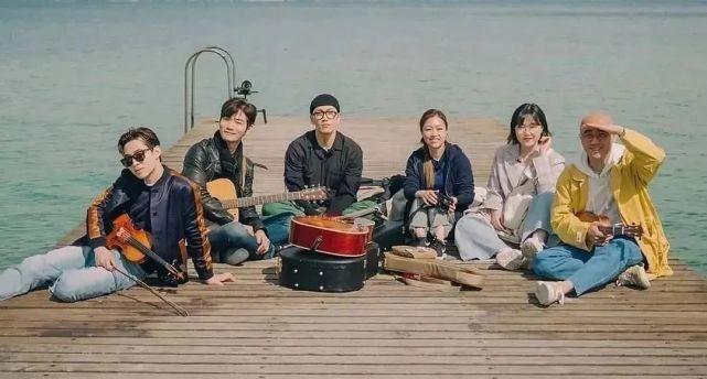  大华|被何炅黄磊踢出群聊，全网骂退出节目，却在韩国成万人追捧的音乐天才？