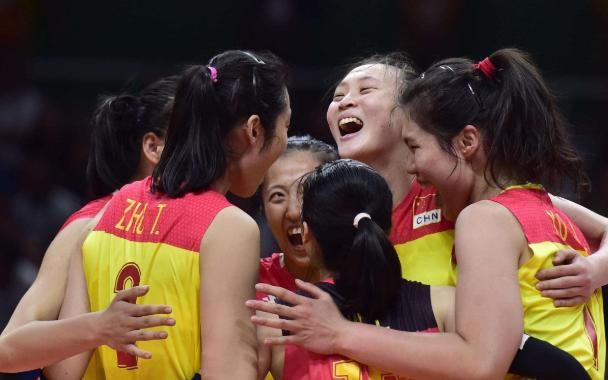 中国女排|中国女排前队长新动态！巅峰期退役令人唏嘘，有她争冠希望或更大
