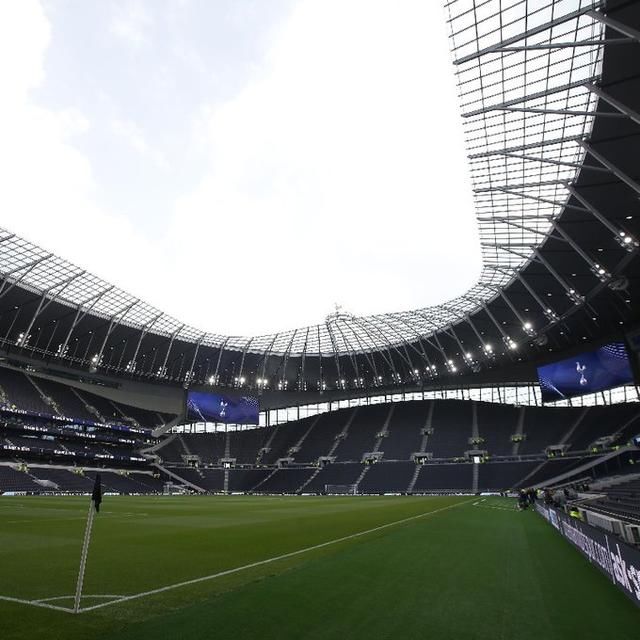  沙尔|GIF：沙尔手臂受伤离场，最后时刻纽卡十人作战