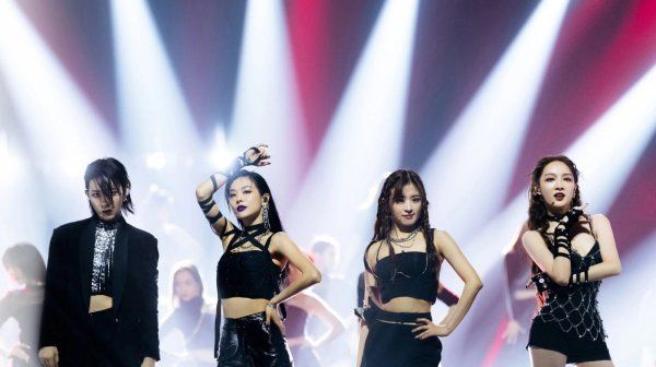  居然|《浪姐》孟佳, 你居然敢用自己的真本事, 挑战现场500浪花的审美水平?