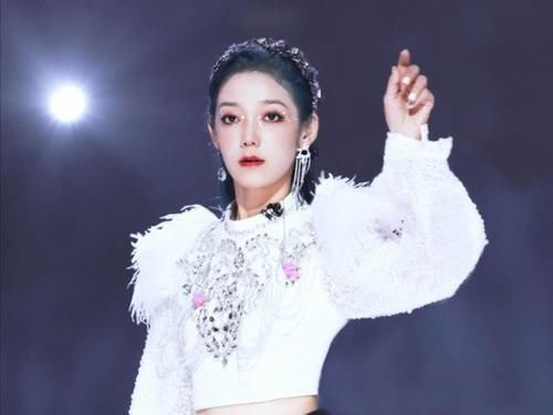 LOGO|硬糖少女LOGO风波未完,希林娜依·高的回应又掀波澜