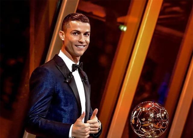 超级|购置6600万超级跑车，仅仅一个月工资而已，C罗海陆空壕到没朋友