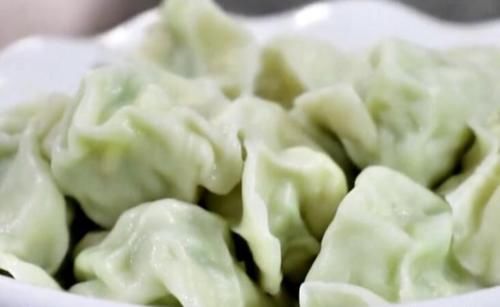  饺子|夏天，韭菜茴香靠边站，用它包饺子最香，3块钱1斤，我一周做2回