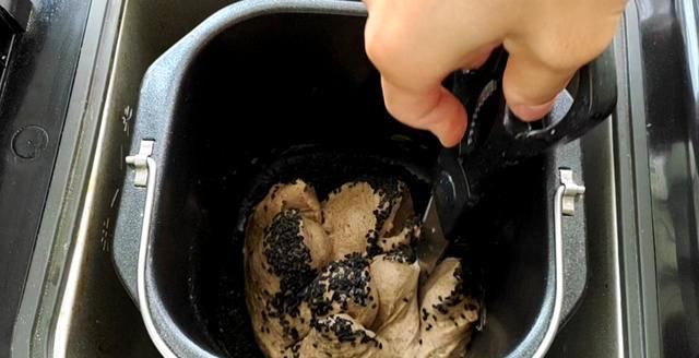 面包|非常适合新手的【波兰种全麦小餐包】,效果超赞,软到不知所措