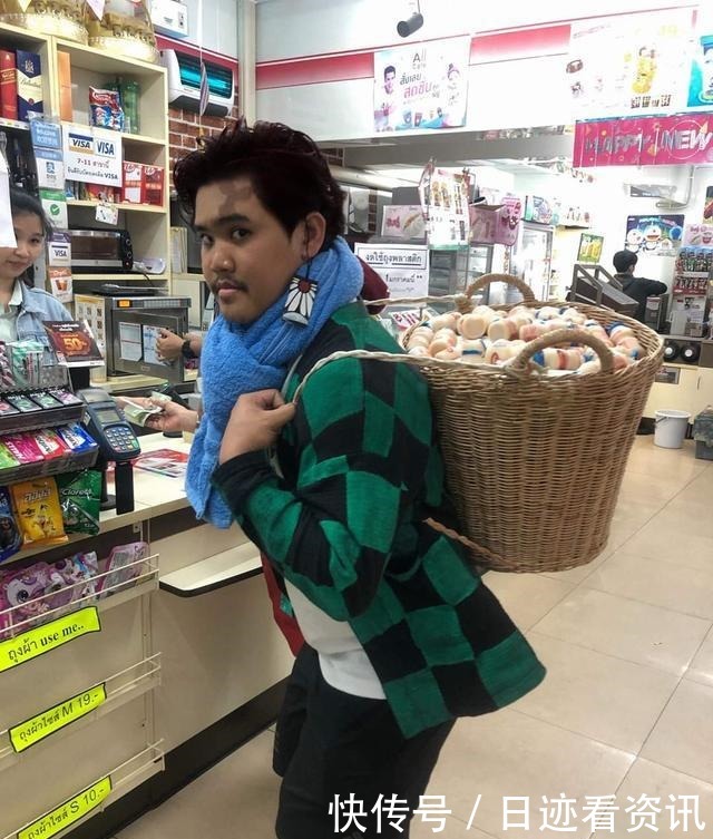 程度|鬼灭之刃的COS很多,但要说搞笑程度,真没多少人比得过他