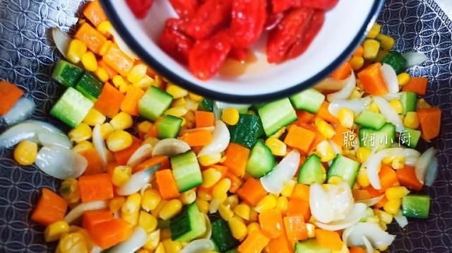  分钟|秋天燥热，多吃这道菜，5分钟就出锅，清爽利口，简单营养更低脂