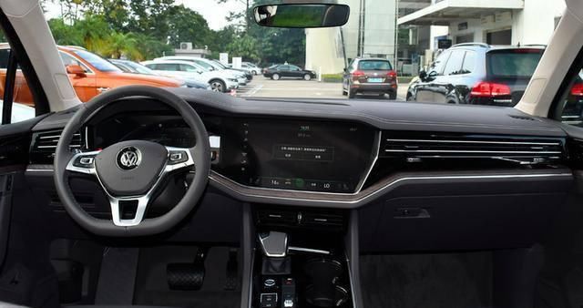 大众|“大众”还真挺香，降价7万，越野能力出众，低调男人的梦想座驾