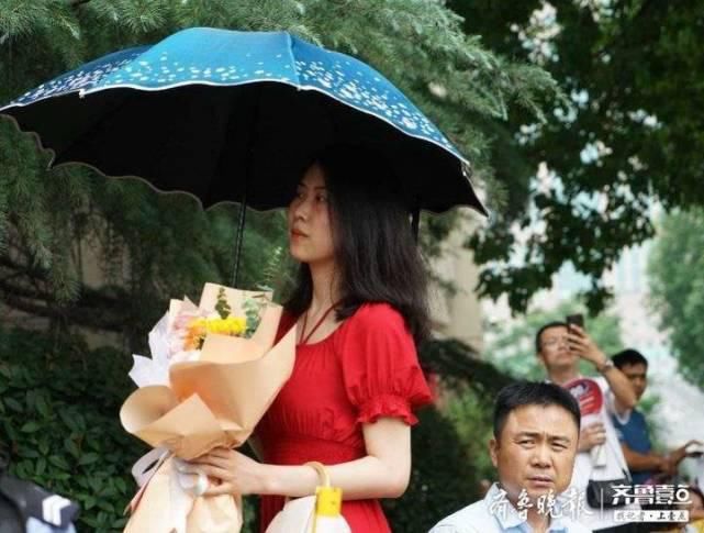  考生|壹起见证新高考｜高考结束，考生没啥感觉，家长却激动哭了