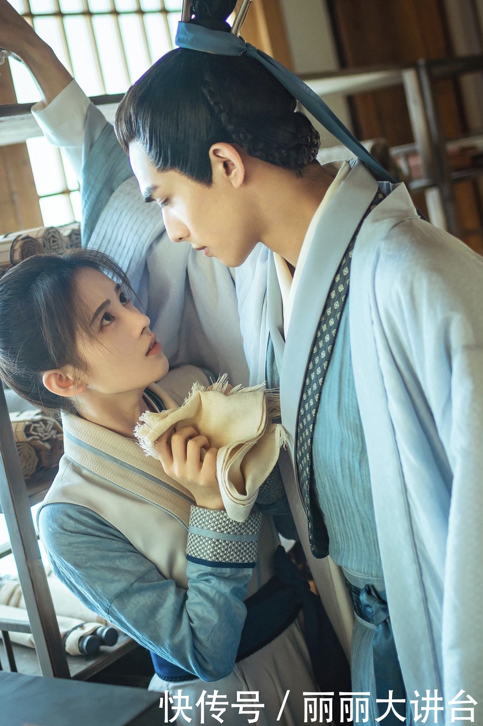 乌龙奶茶|吃土少女偷偷美成仙——平价口红篇