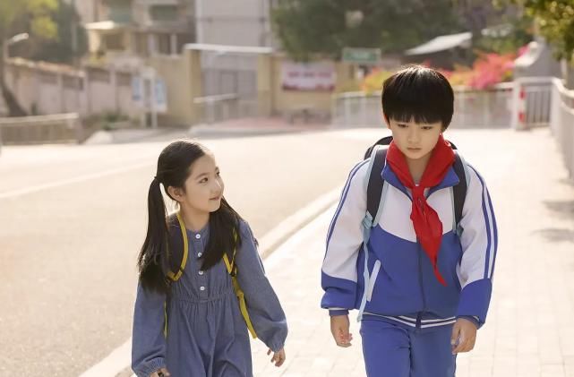  串味|《以家人之名》：当兄妹情逐渐沦为CP，这锅暖心鸡汤终于串味了？