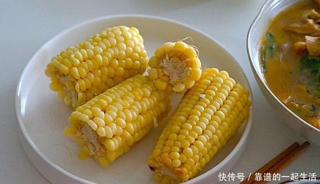 大学|侄女考上大学,来我家做了一顿午餐,简单又美味,网友满是羡慕