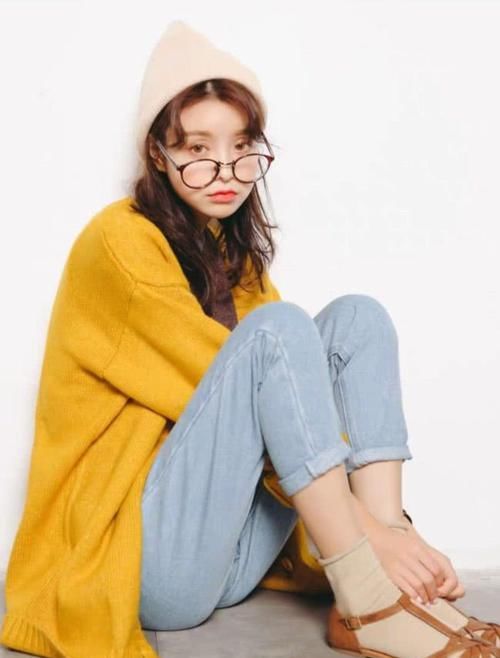 毛衣开衫|适合女神节穿的“奶奶衫”,搭牛仔裤演绎淑女风,穿去约会准没错