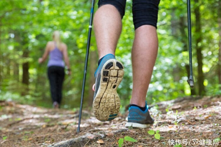 爬行和跑步哪个降血压效果好(运动降压“实锤”！英国研究：这种运动降血压最佳，不是跑步)