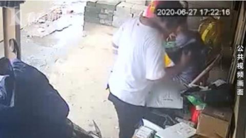 证明|为向丈夫证明自己“会赚钱” 她竟去干了这事!